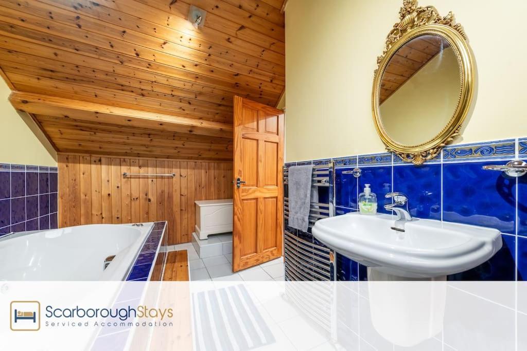 The Loft Apartment Scarborough Extérieur photo